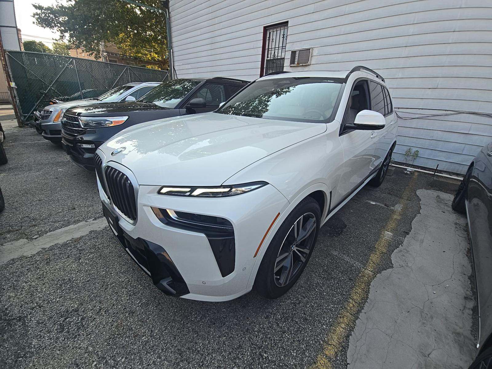 2024 BMW X7 xDrive40i AWD