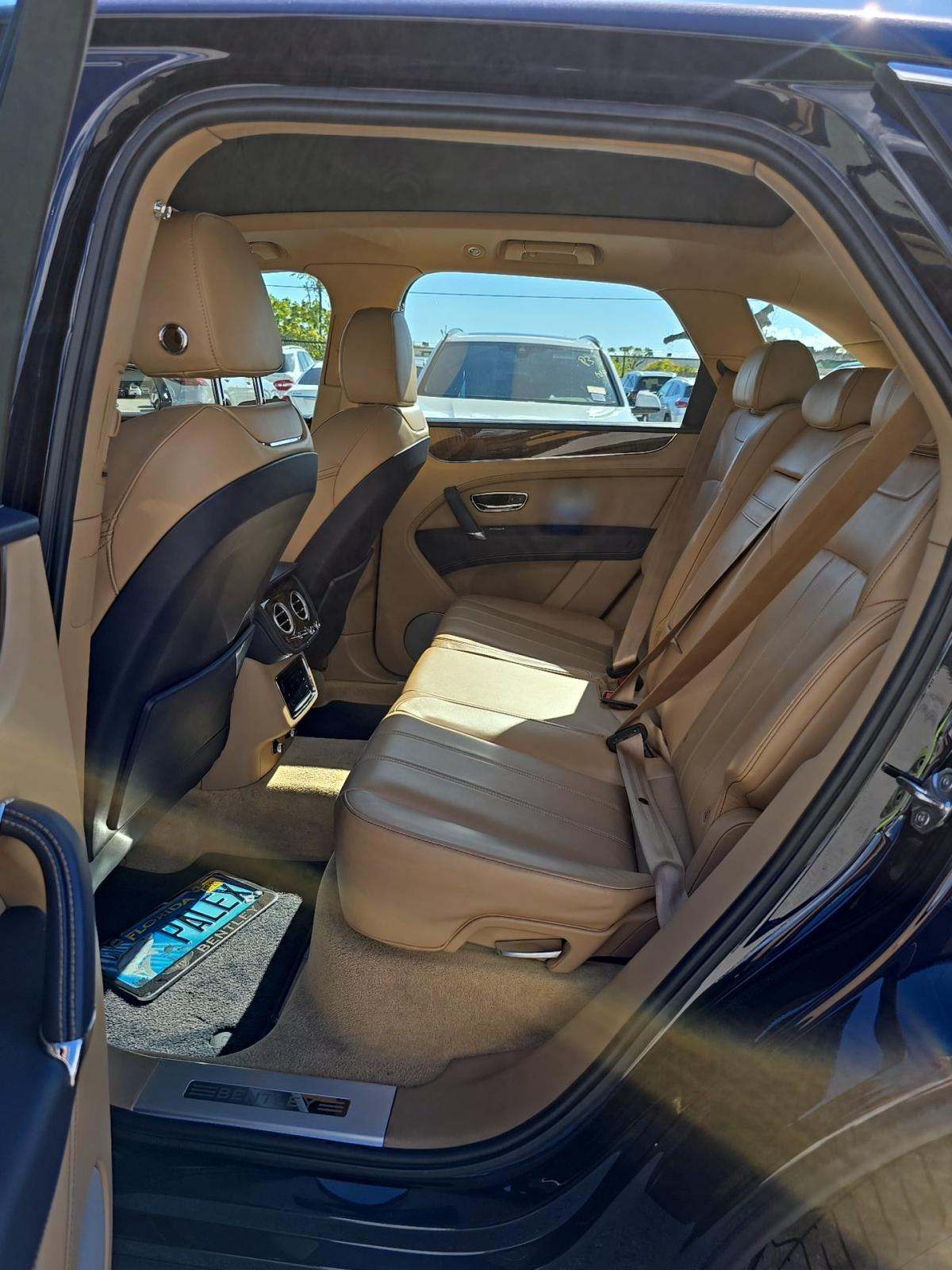 2018 Bentley Bentayga W12 Signature AWD