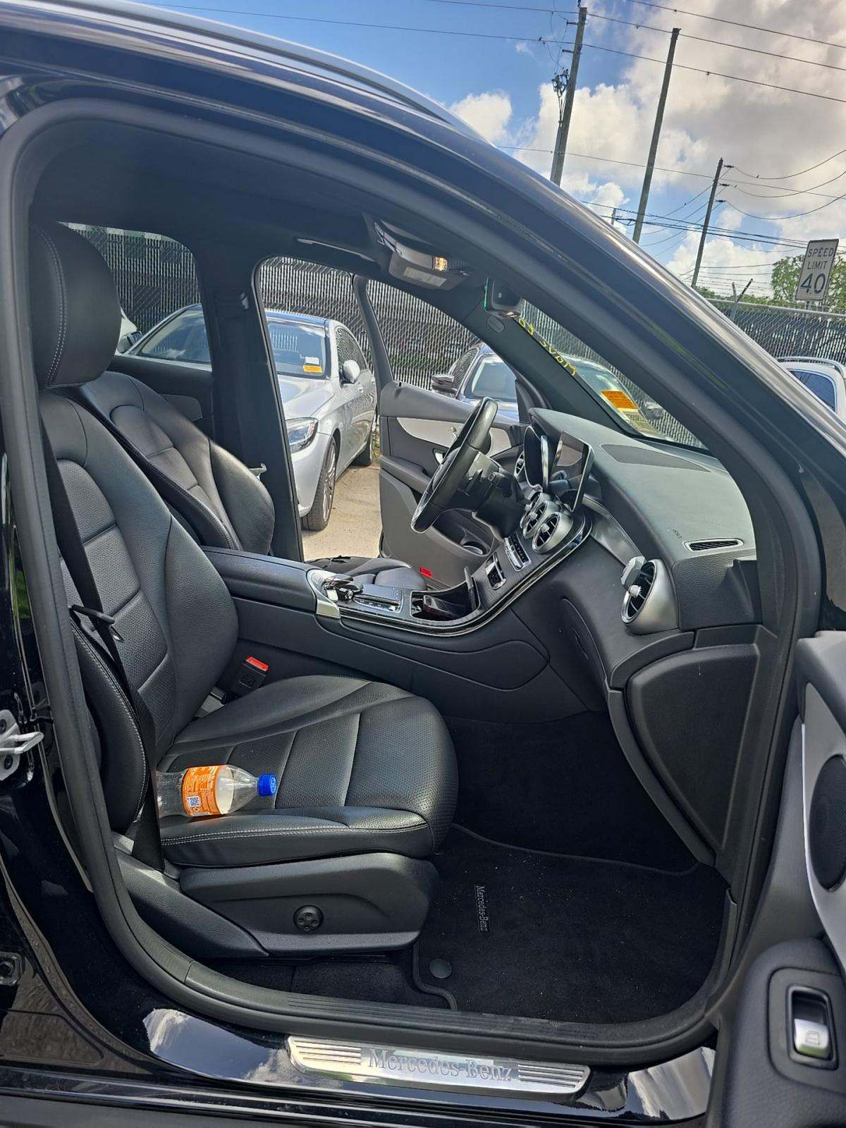 2022 Mercedes-Benz GLC GLC 300 RWD