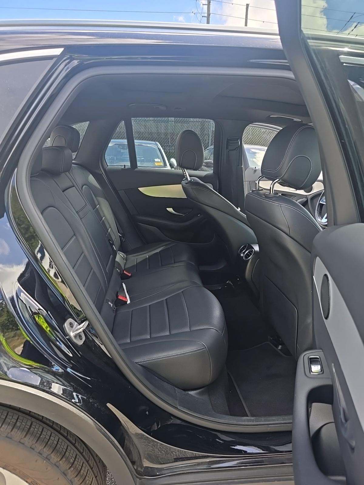 2022 Mercedes-Benz GLC GLC 300 RWD