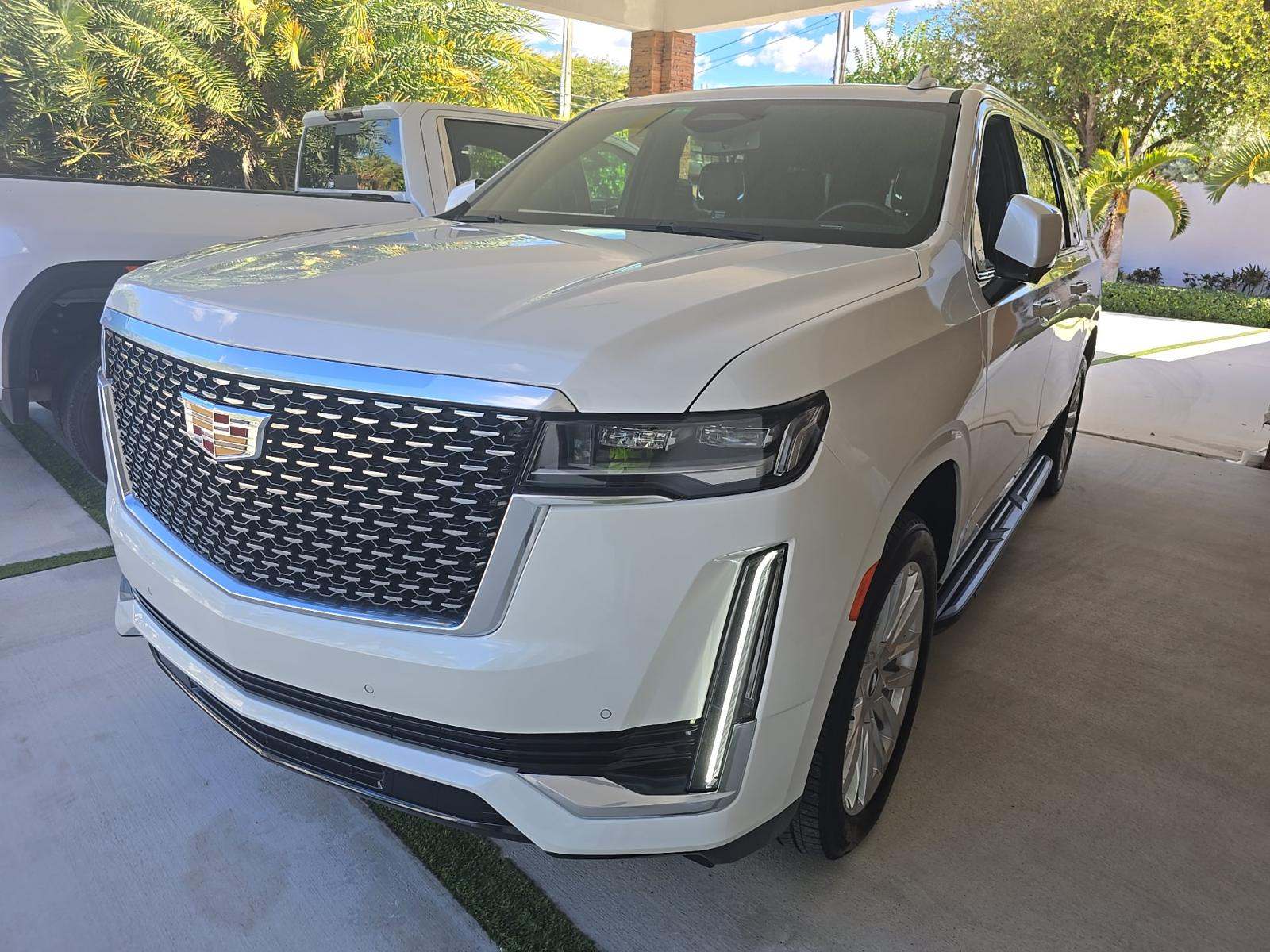 2024 Cadillac Escalade ESV Luxury RWD