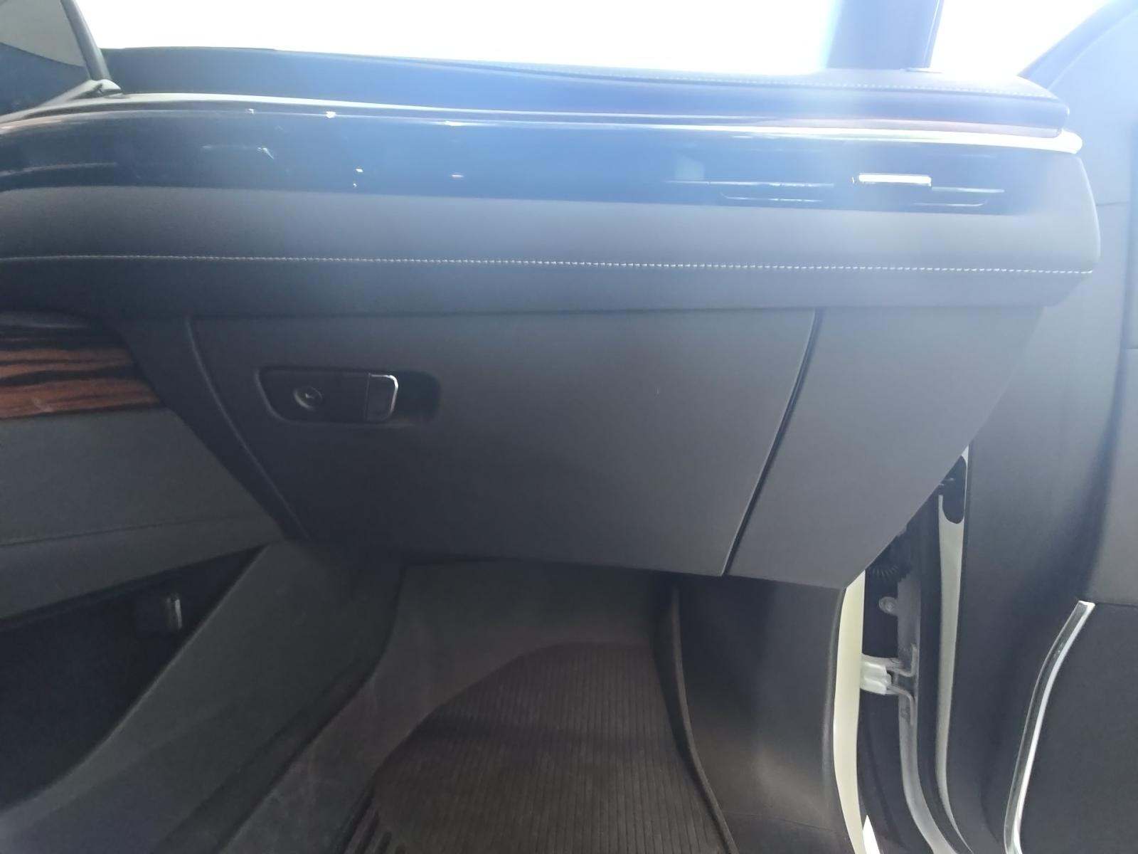 2024 Cadillac Escalade ESV Luxury RWD