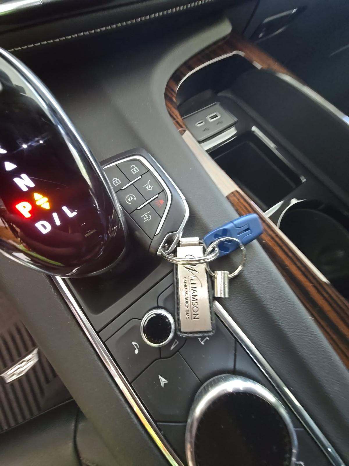 2024 Cadillac Escalade ESV Luxury RWD