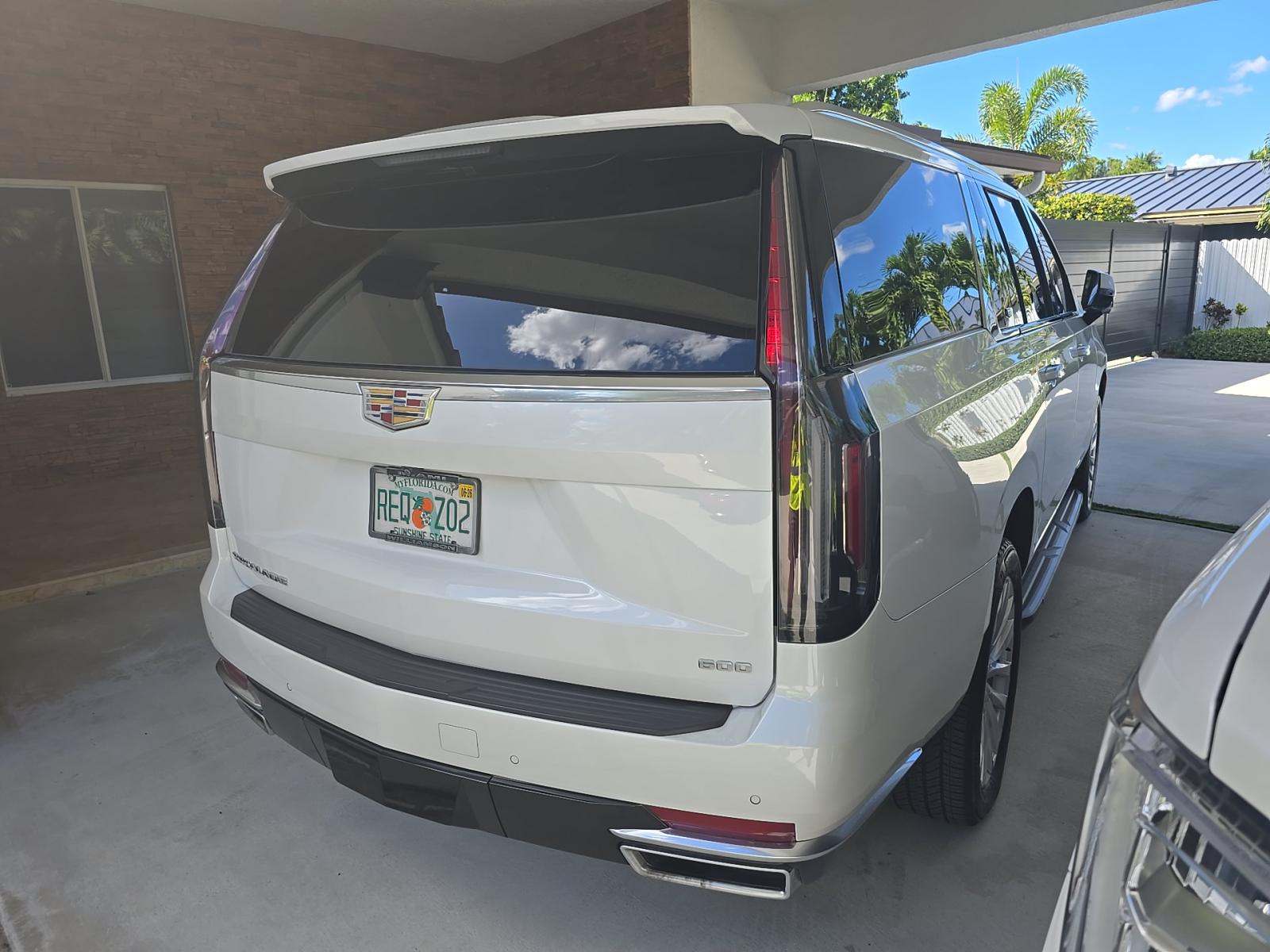 2024 Cadillac Escalade ESV Luxury RWD