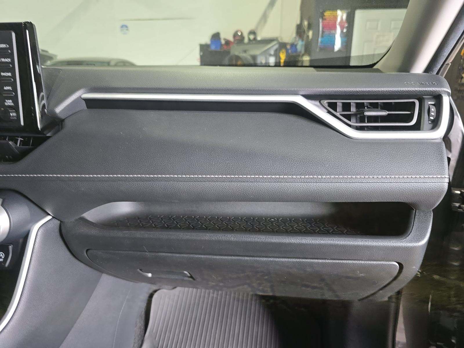 2021 Toyota RAV4 XLE FWD