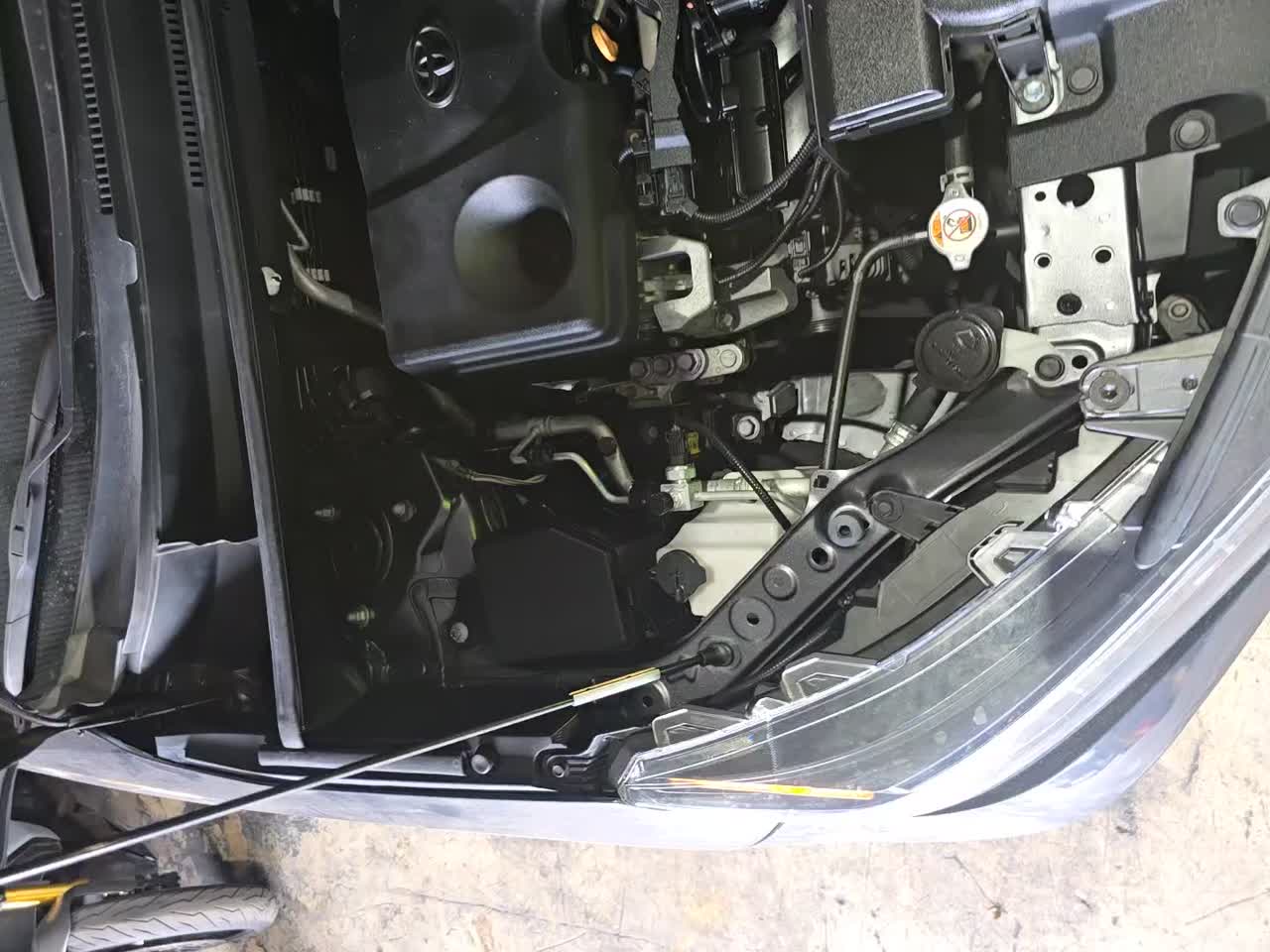 2021 Toyota RAV4 XLE FWD