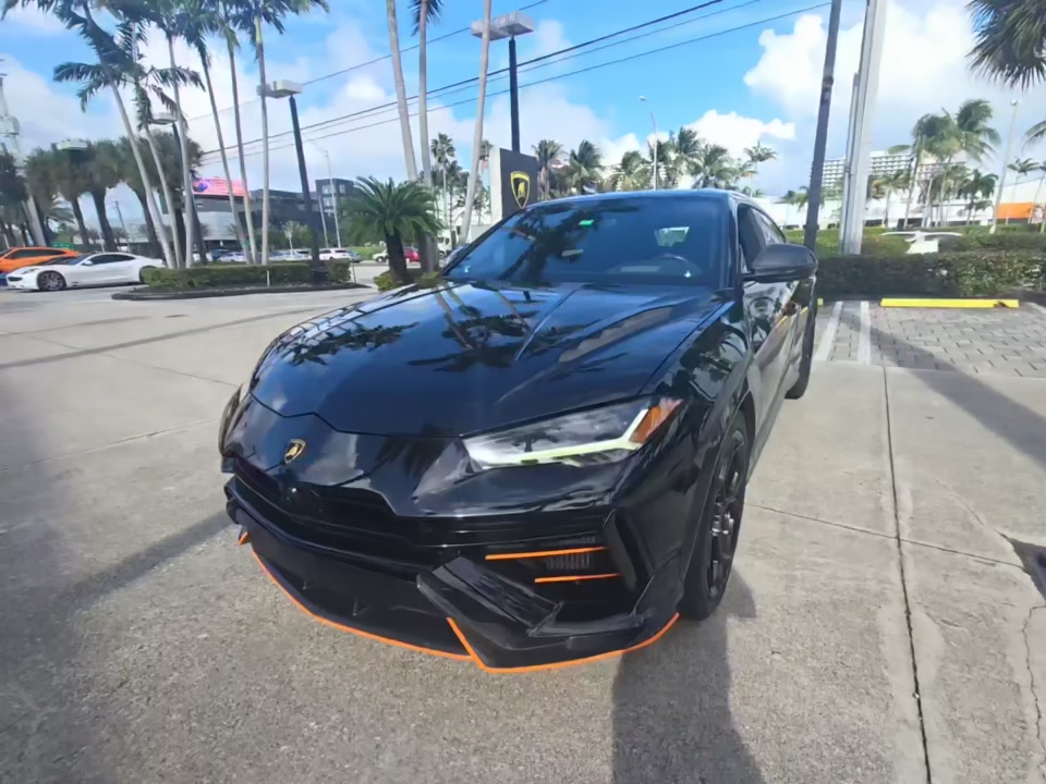 2023 Lamborghini Urus Performante AWD