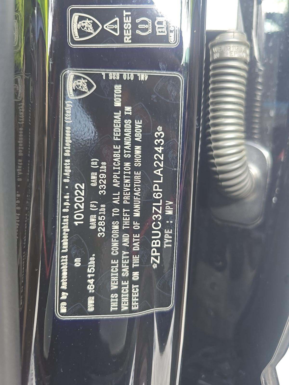 2023 Lamborghini Urus Performante AWD