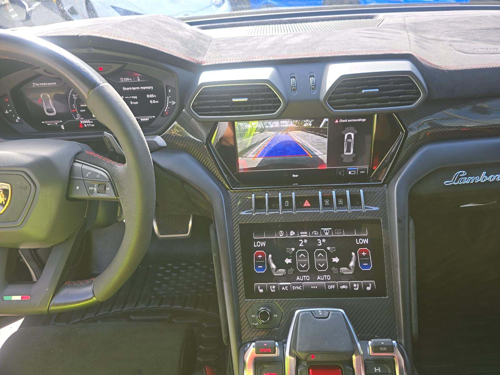 2023 Lamborghini Urus Performante AWD