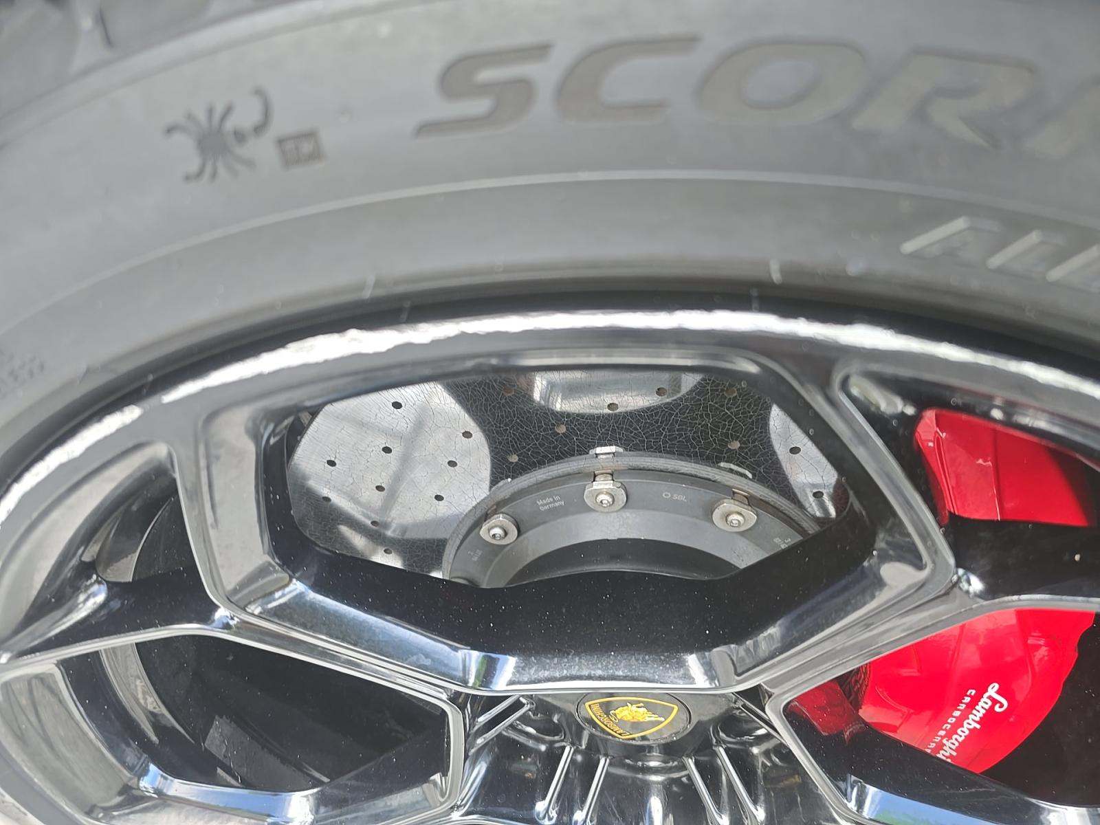 2023 Lamborghini Urus Performante AWD