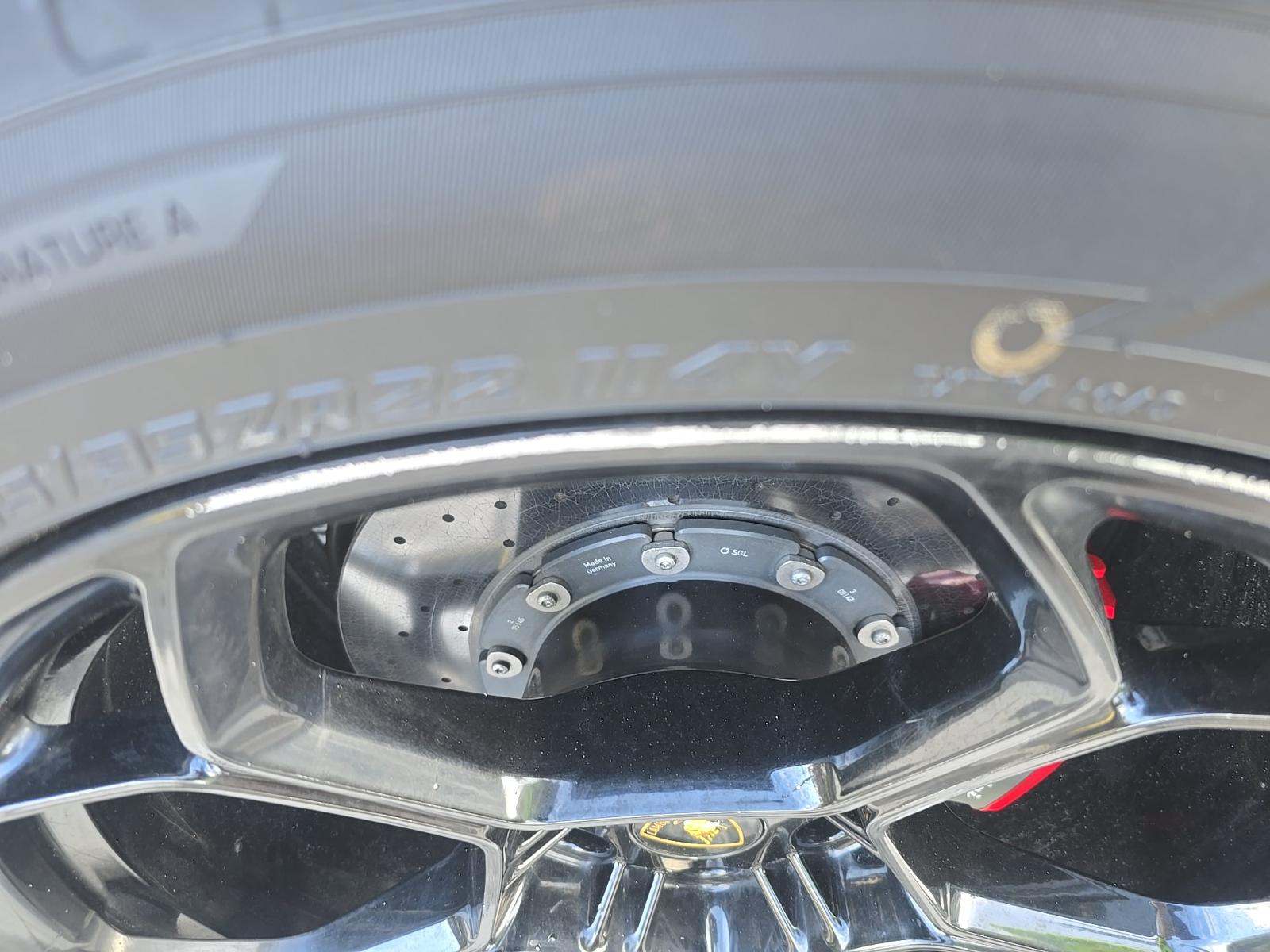 2023 Lamborghini Urus Performante AWD