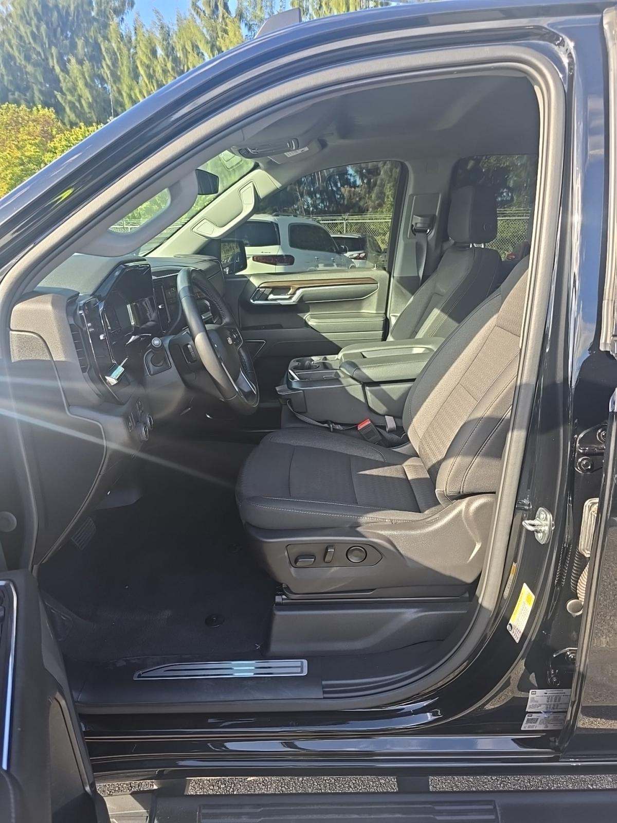 2023 Chevrolet Silverado 1500 LT RWD