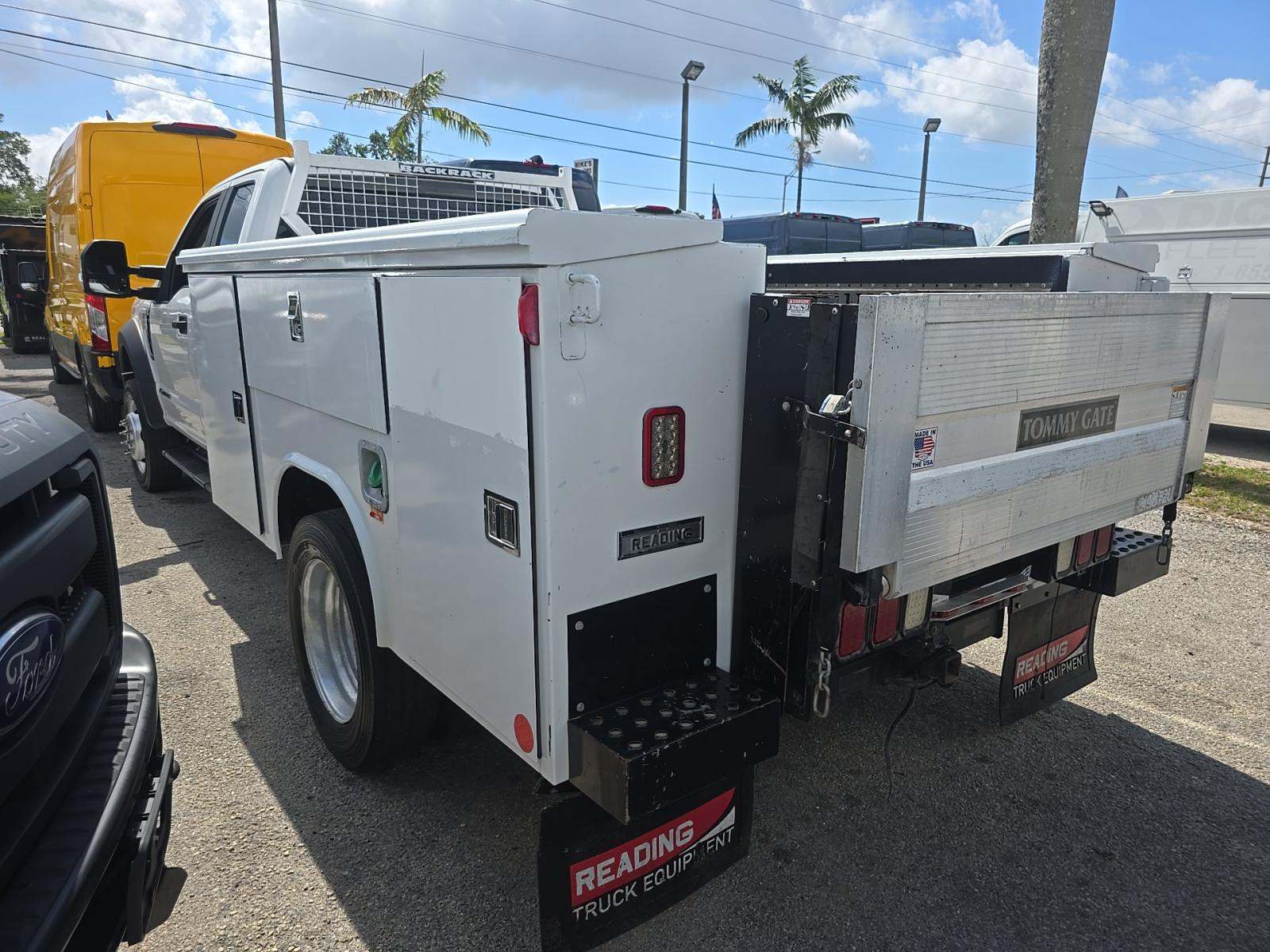 FORD F-450 - 2