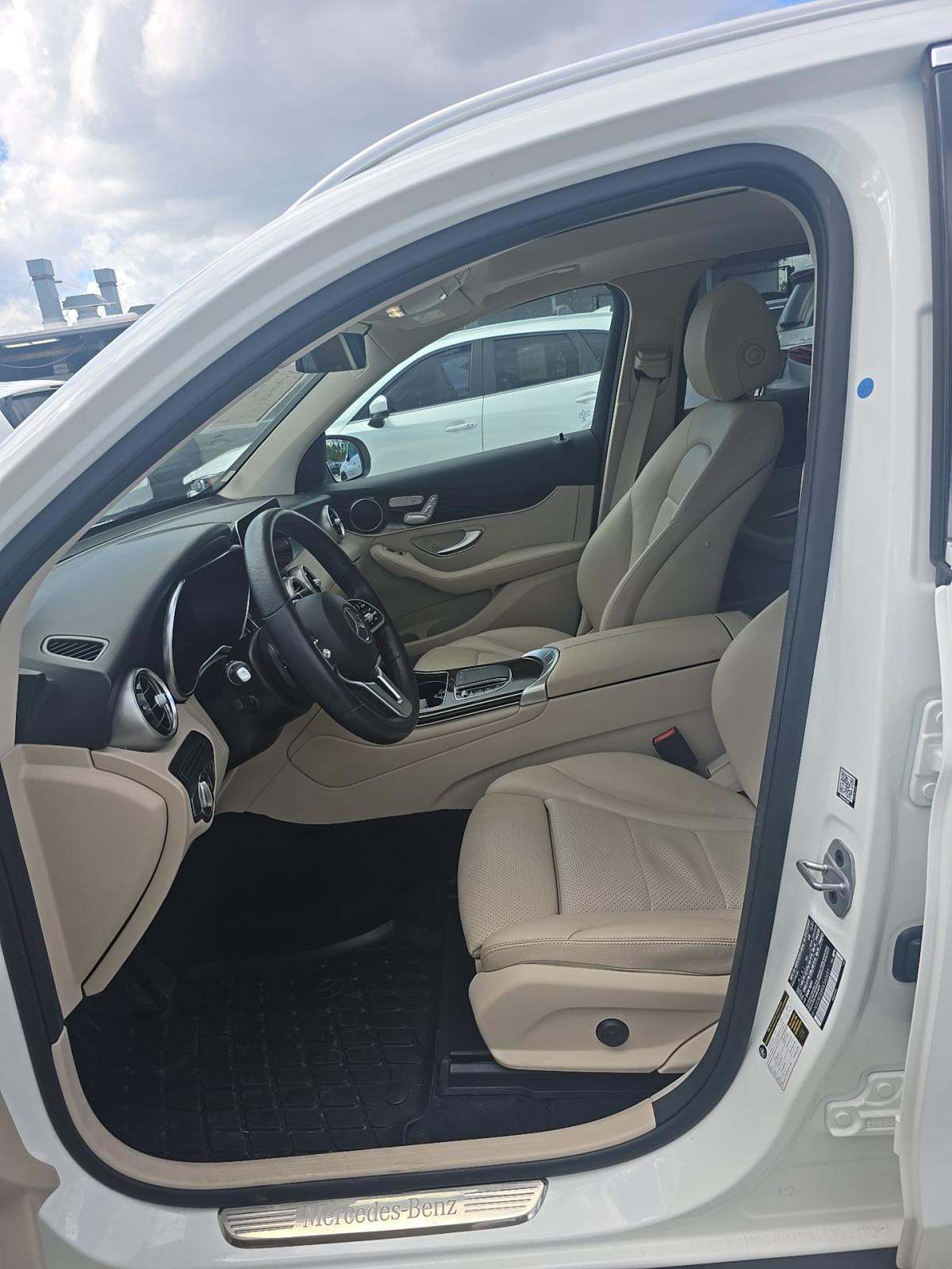 2022 Mercedes-Benz GLC GLC 300 AWD