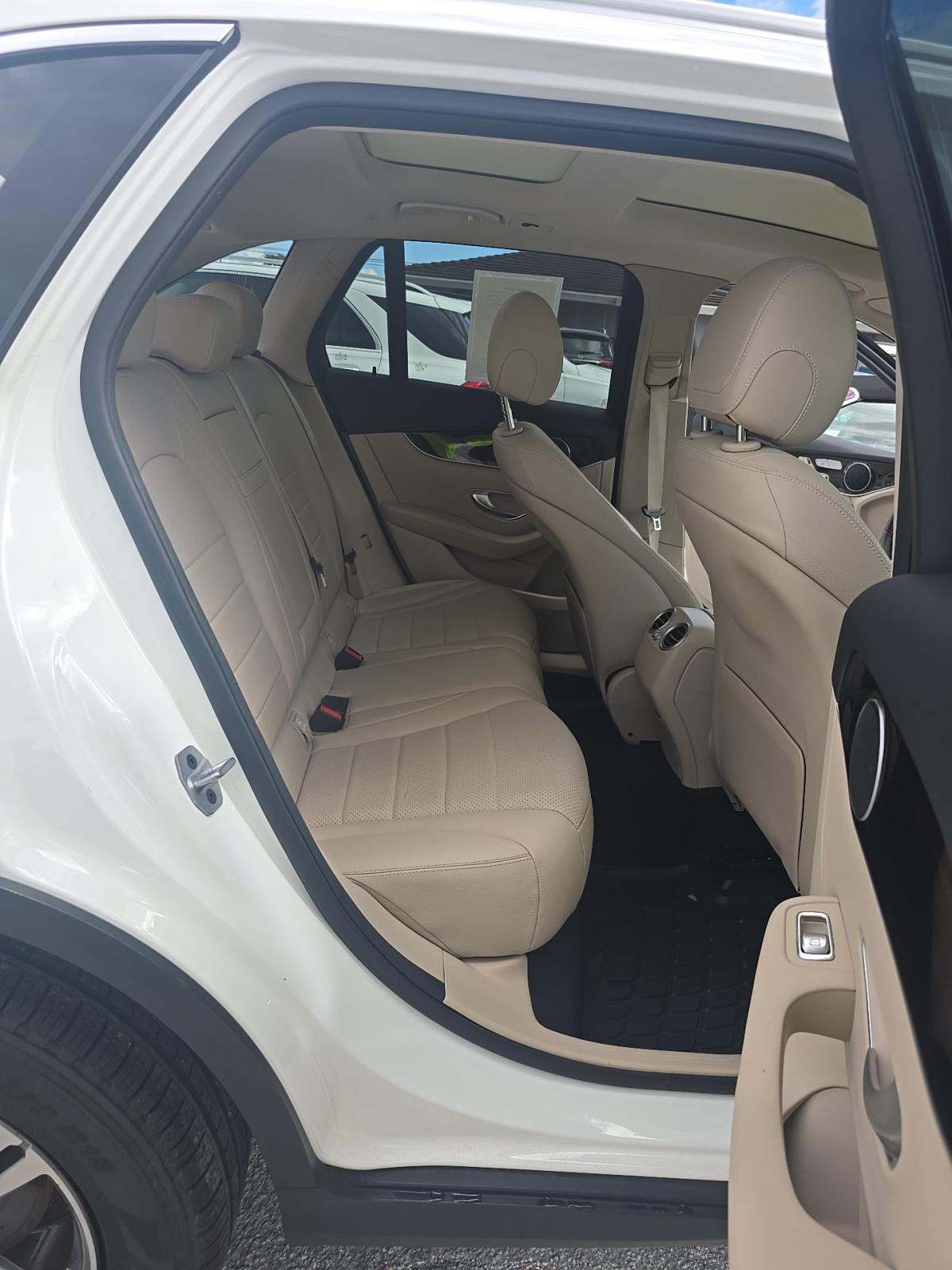 2022 Mercedes-Benz GLC GLC 300 AWD