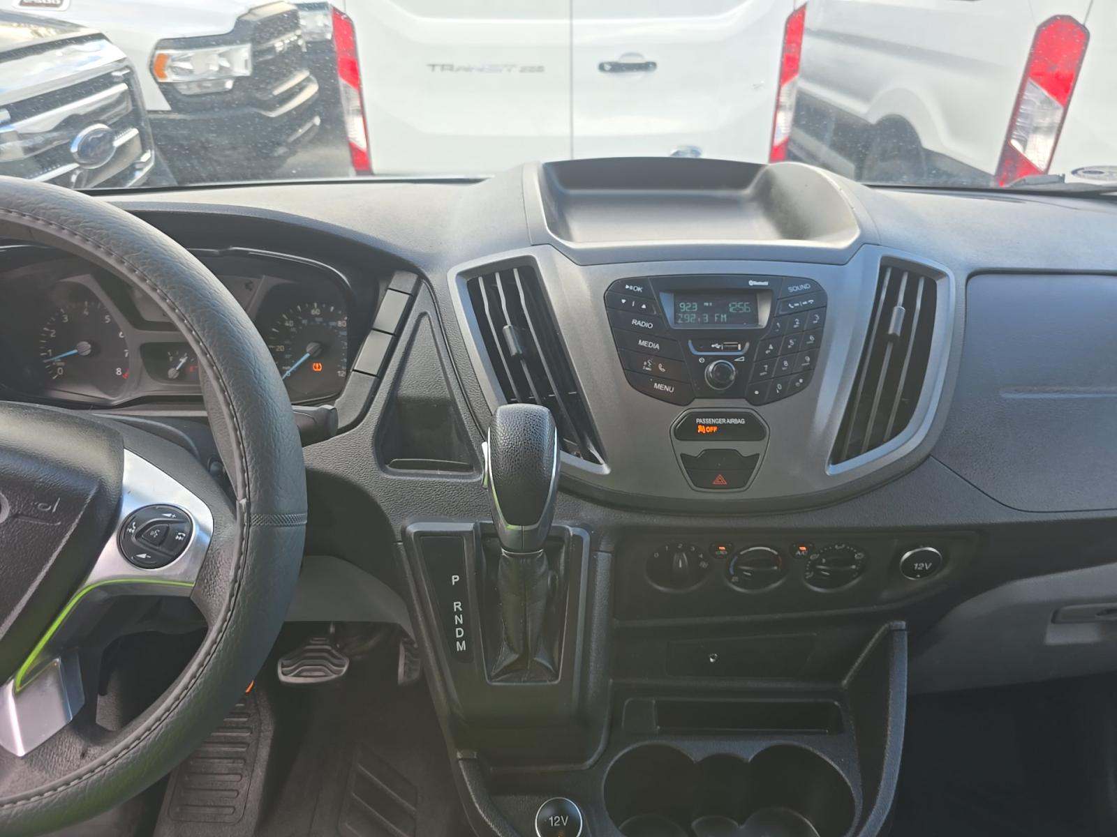 FORD TRANSIT 150 - 10