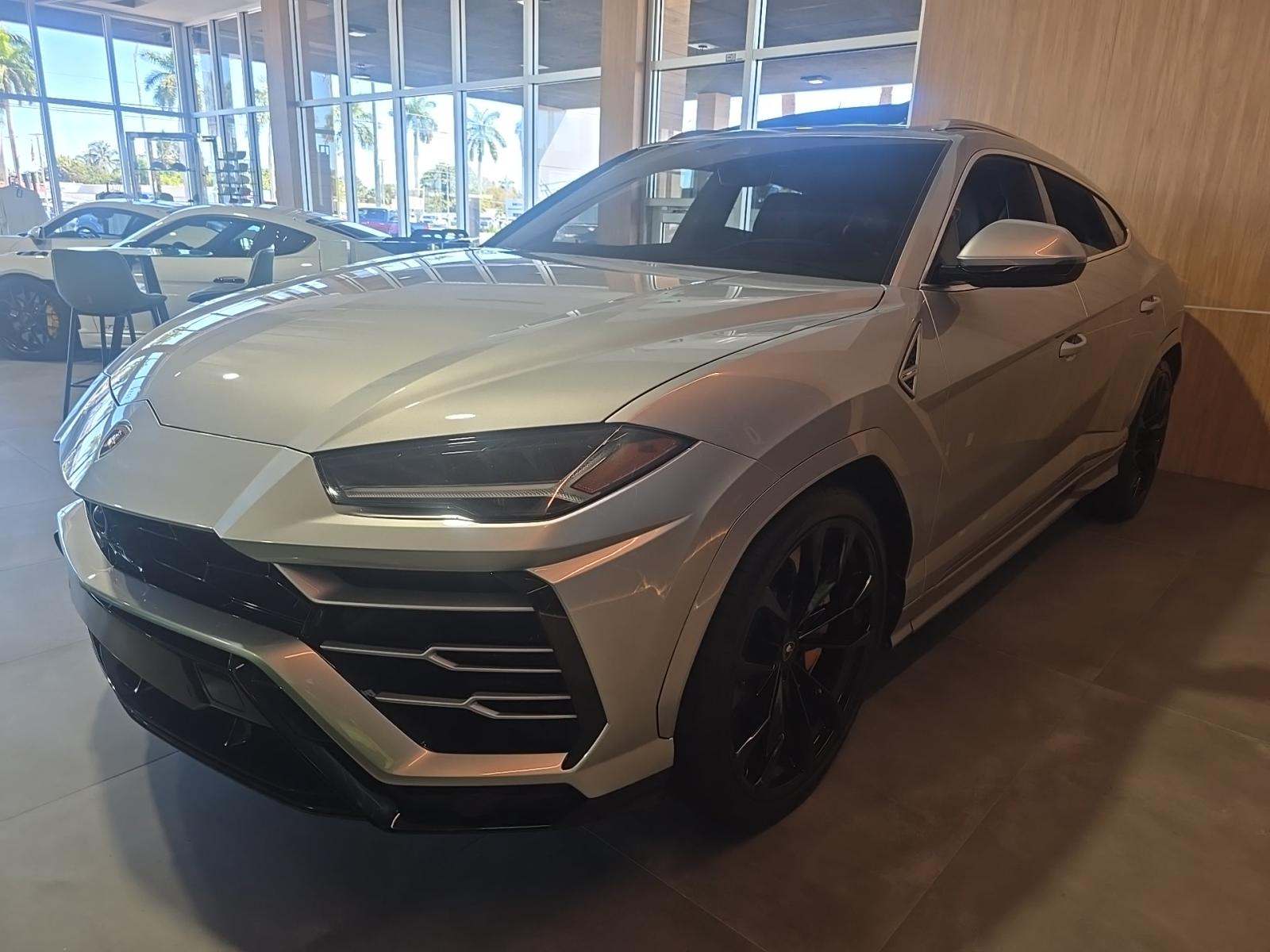 2021 Lamborghini Urus Base AWD