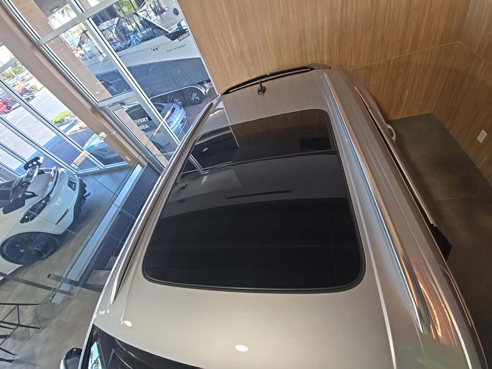 2021 Lamborghini Urus Base AWD