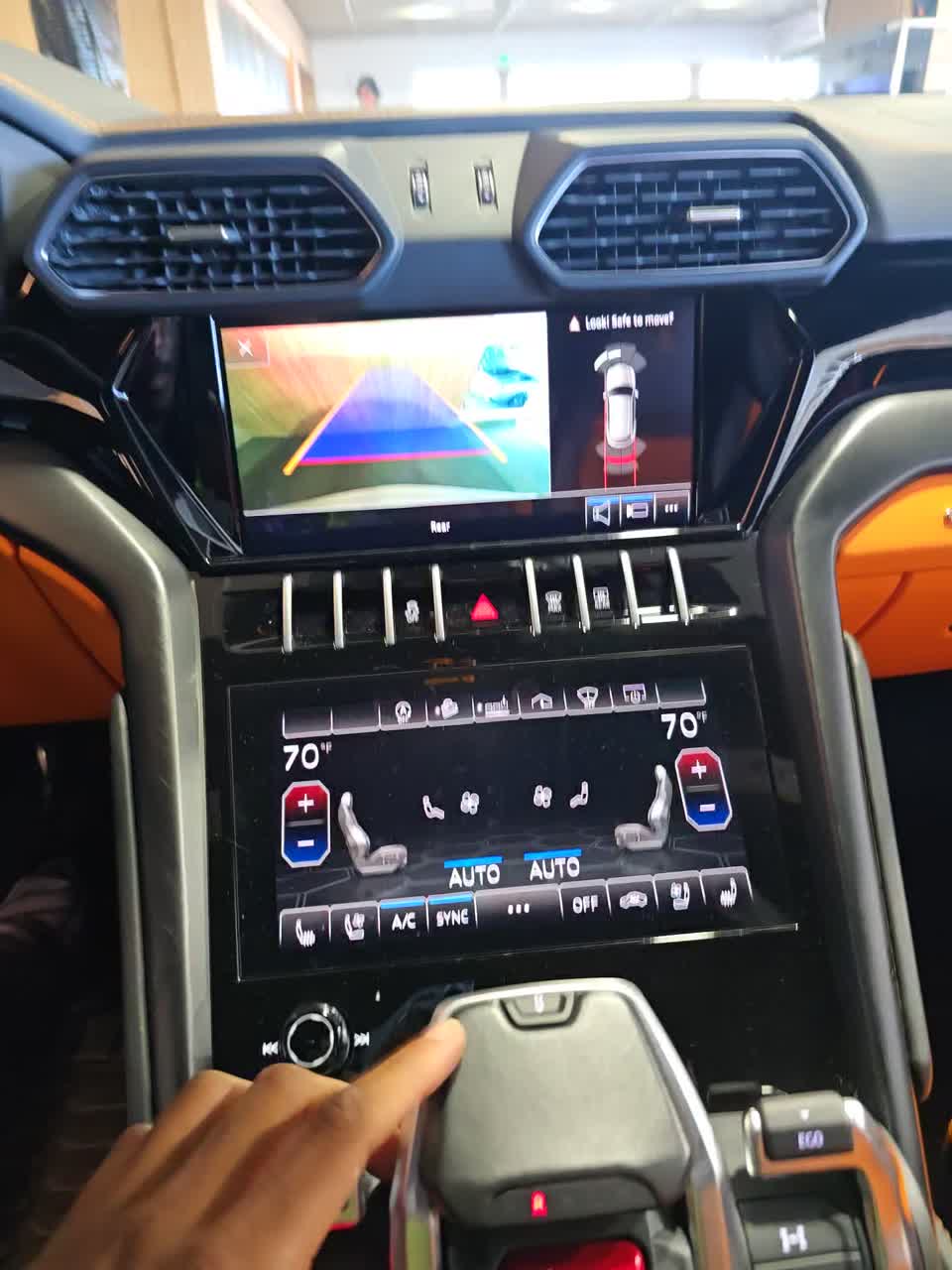 2021 Lamborghini Urus Base AWD