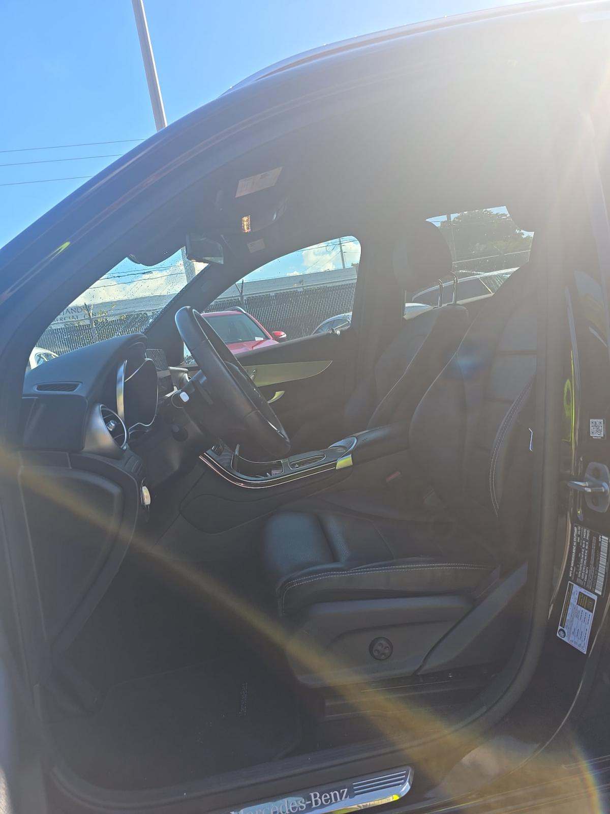 2022 Mercedes-Benz GLC GLC 300 RWD