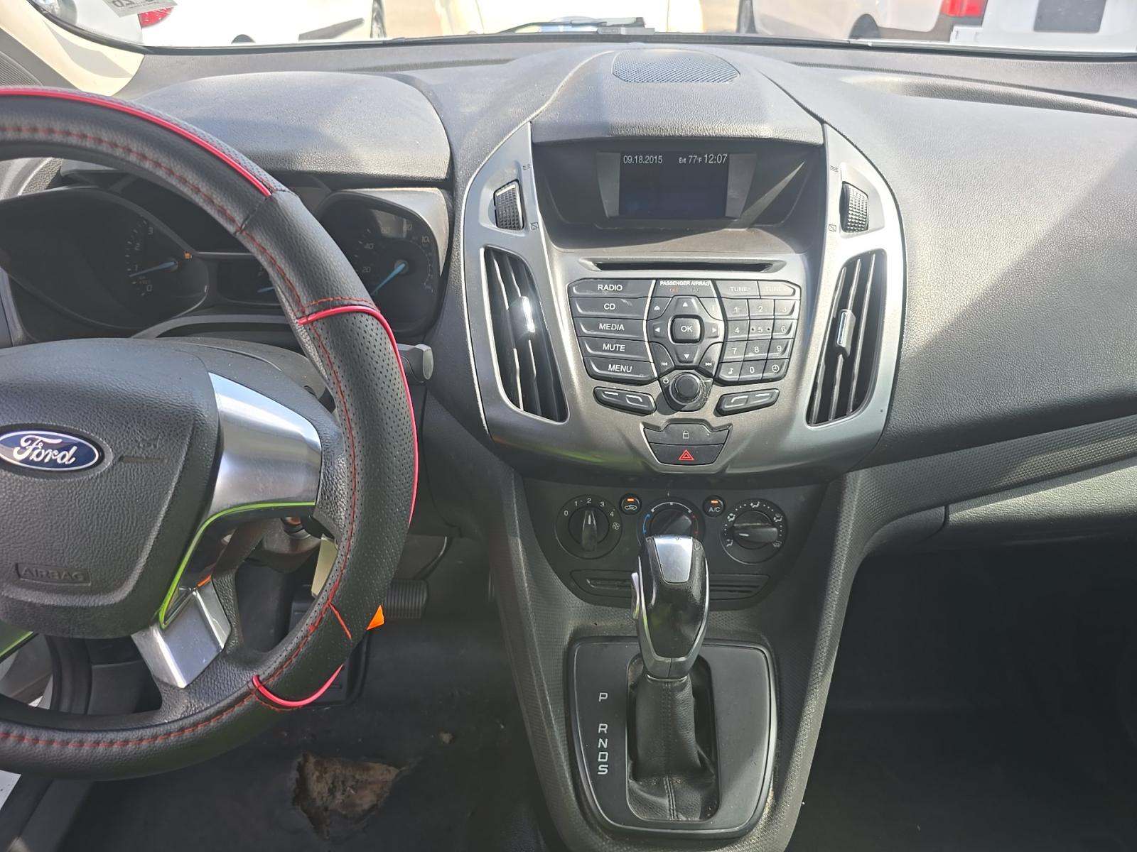 FORD TRANSIT CONNECT - 10