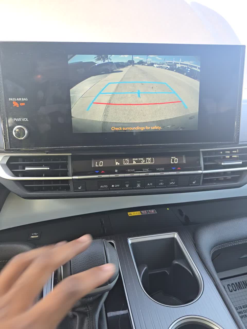 2025 Toyota Sienna XLE FWD