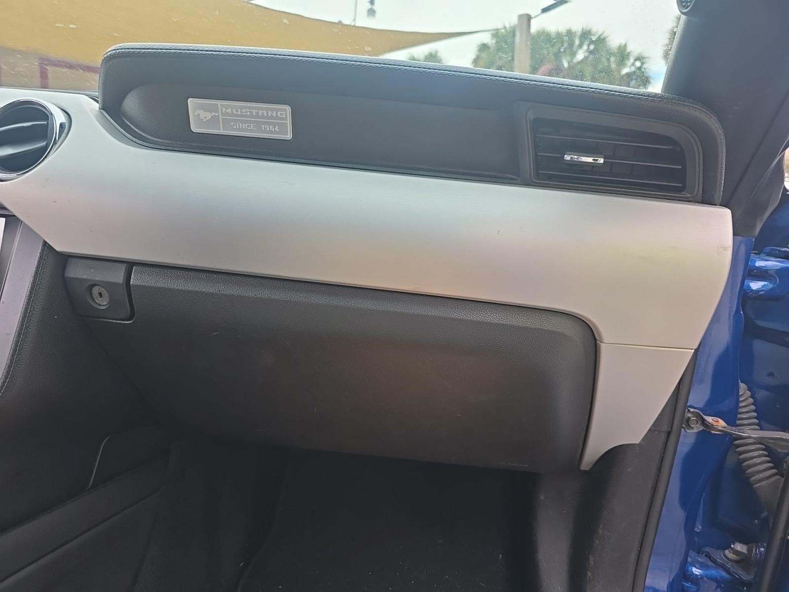 2017 Ford Mustang GT Premium RWD