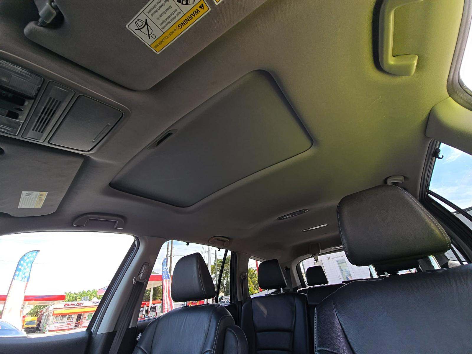 2022 Honda Pilot Special Edition FWD