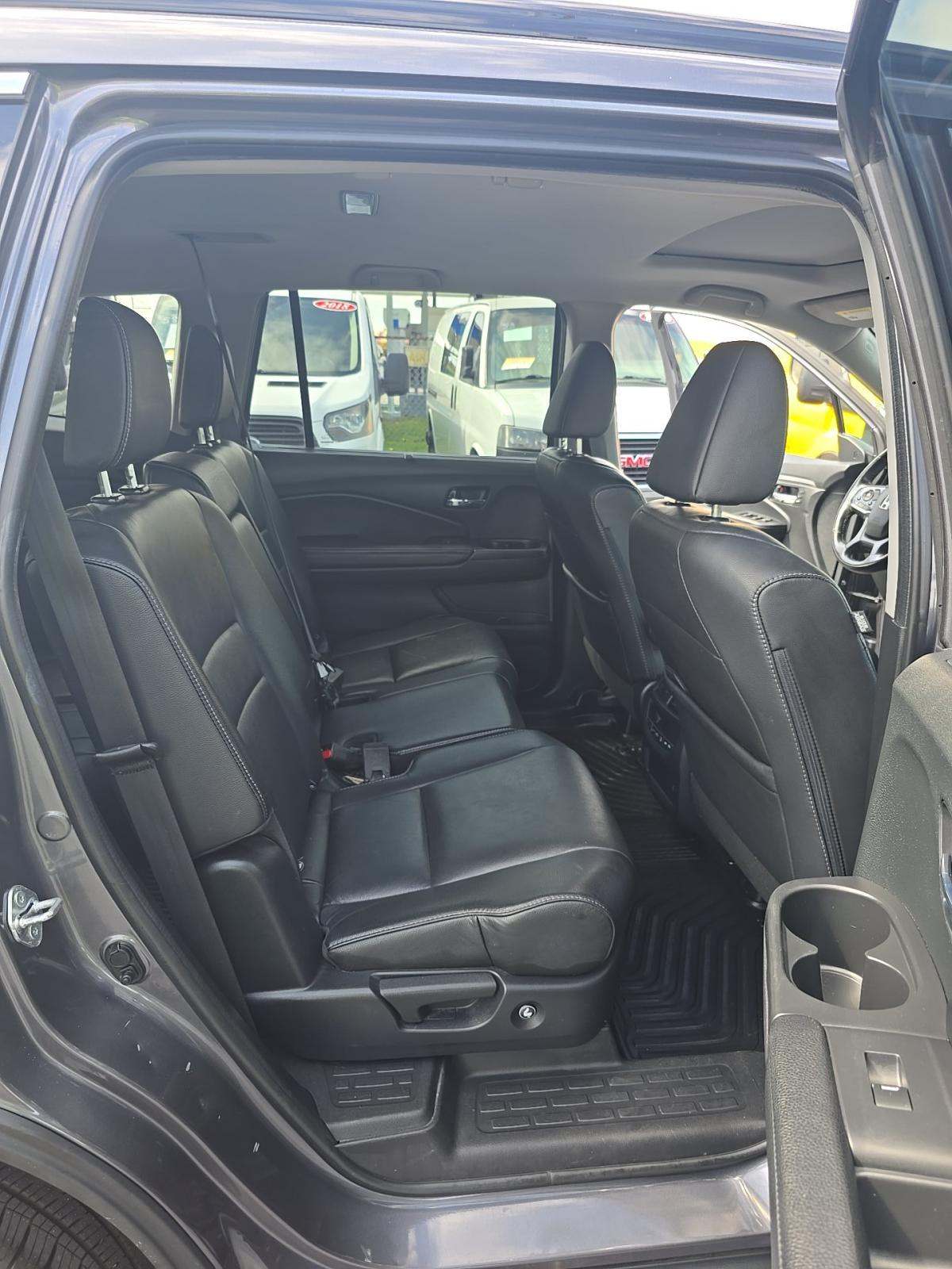 2022 Honda Pilot Special Edition FWD