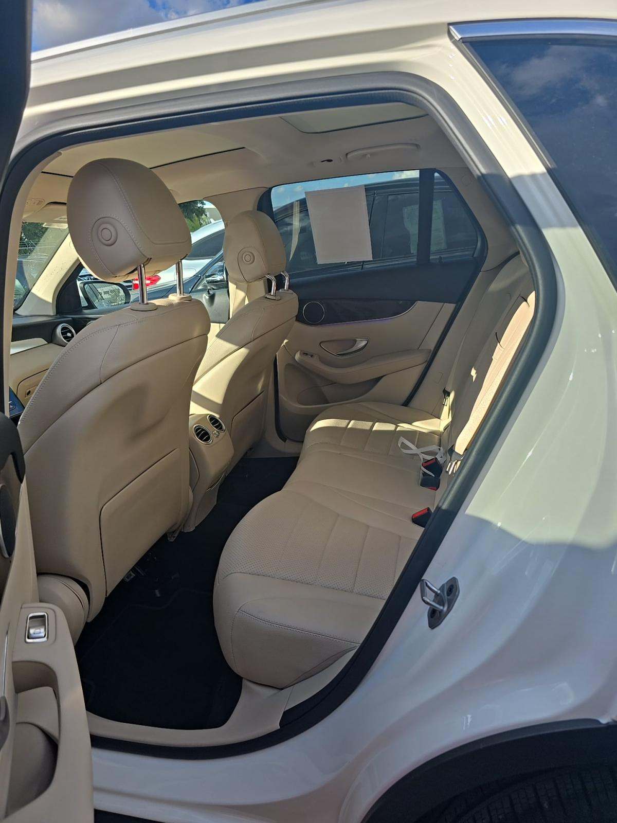 2022 Mercedes-Benz GLC GLC 300 RWD