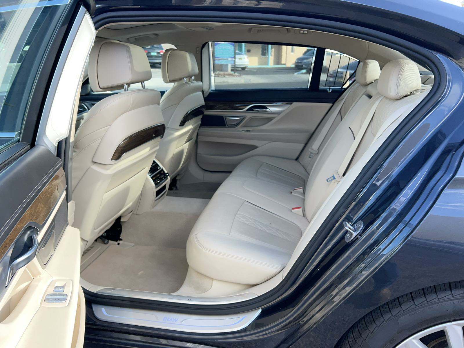 2016 BMW 7 Series 740i RWD