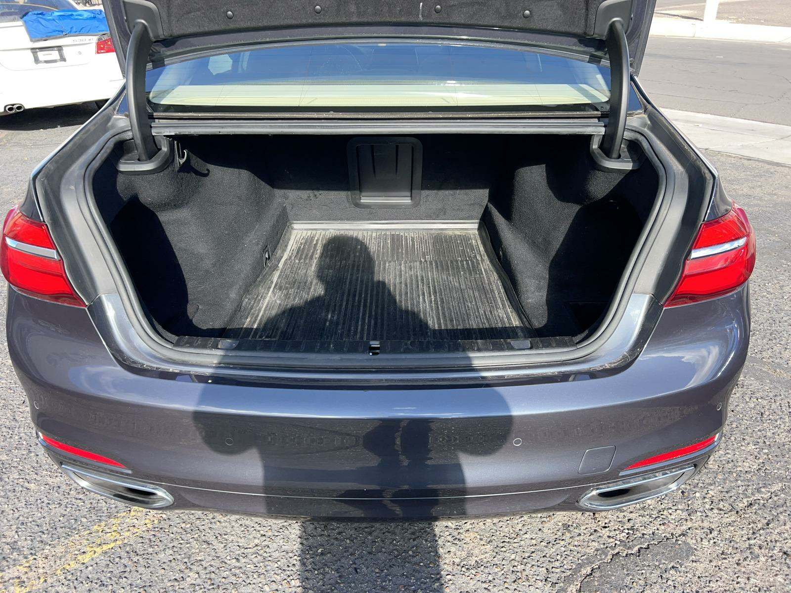 2016 BMW 7 Series 740i RWD