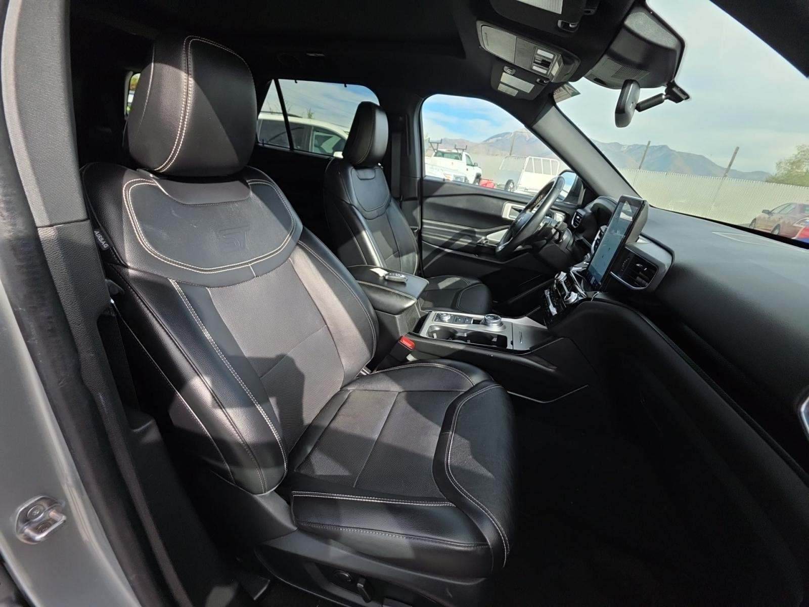 2023 Ford Explorer ST AWD