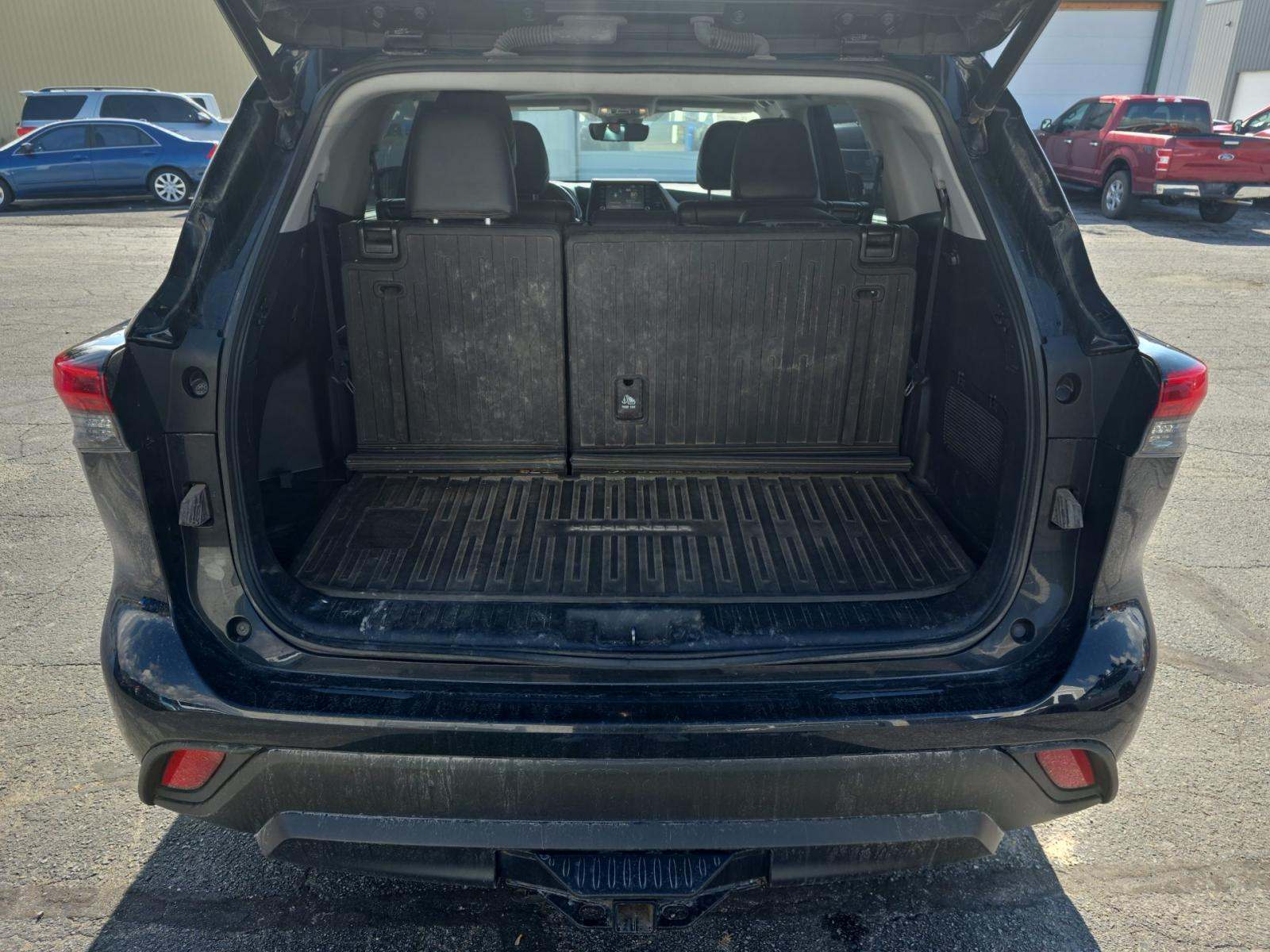 2022 Toyota Highlander Hybrid XLE AWD