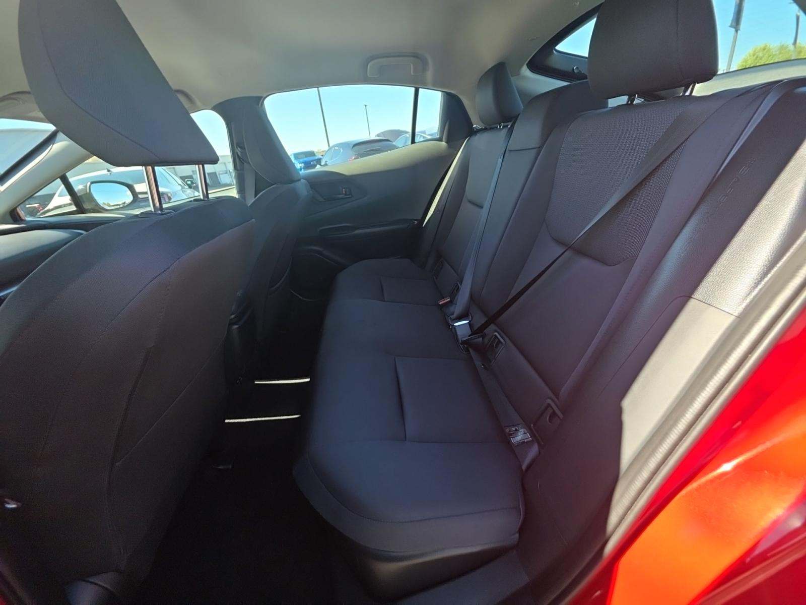 2025 Toyota Prius LE FWD