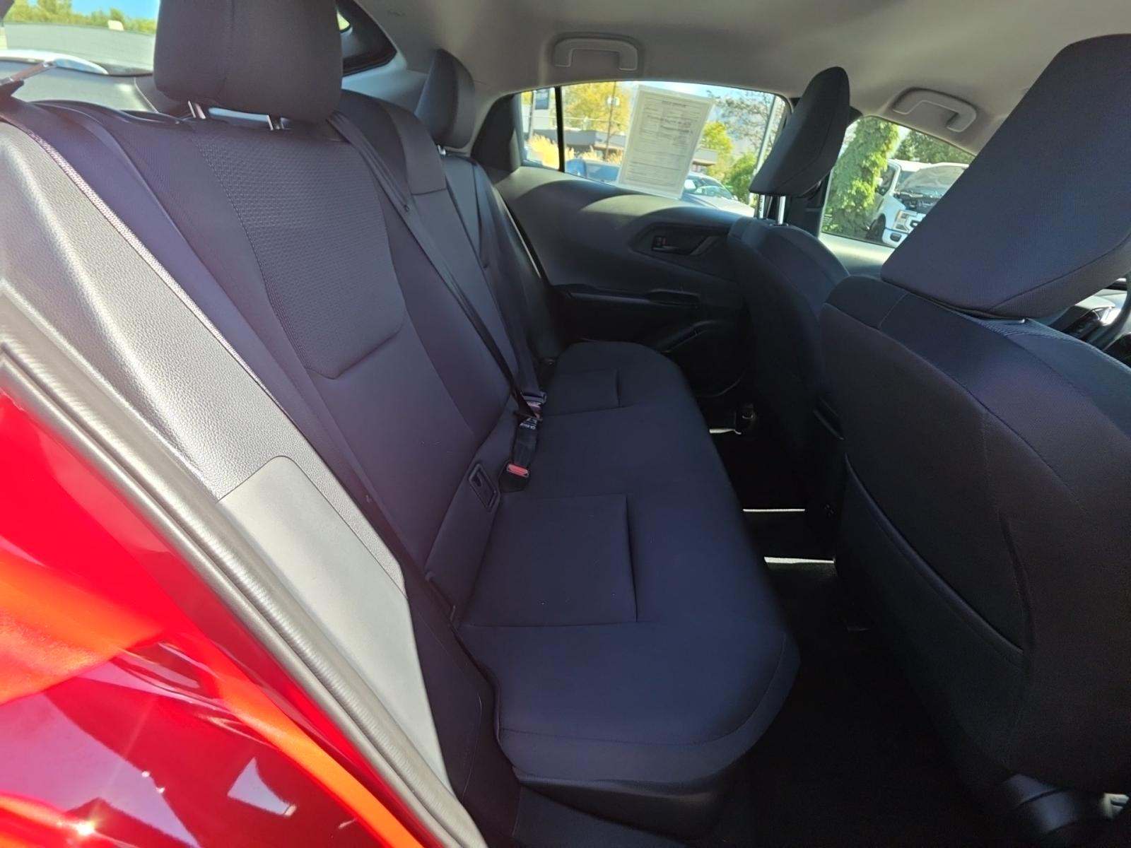 2025 Toyota Prius LE FWD