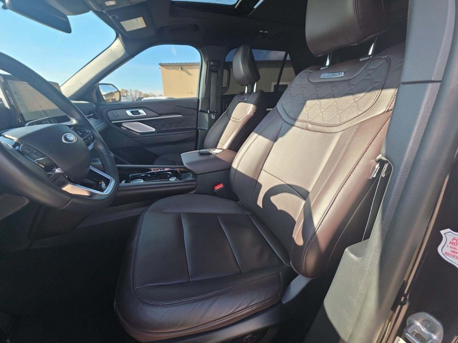 2025 Ford Explorer Platinum AWD