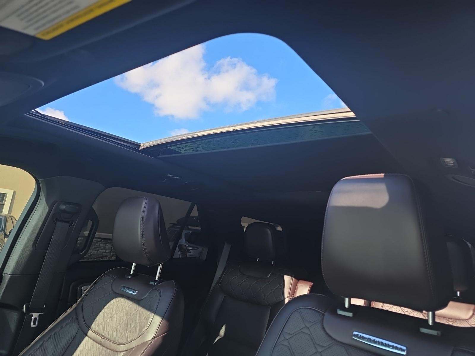 2025 Ford Explorer Platinum AWD
