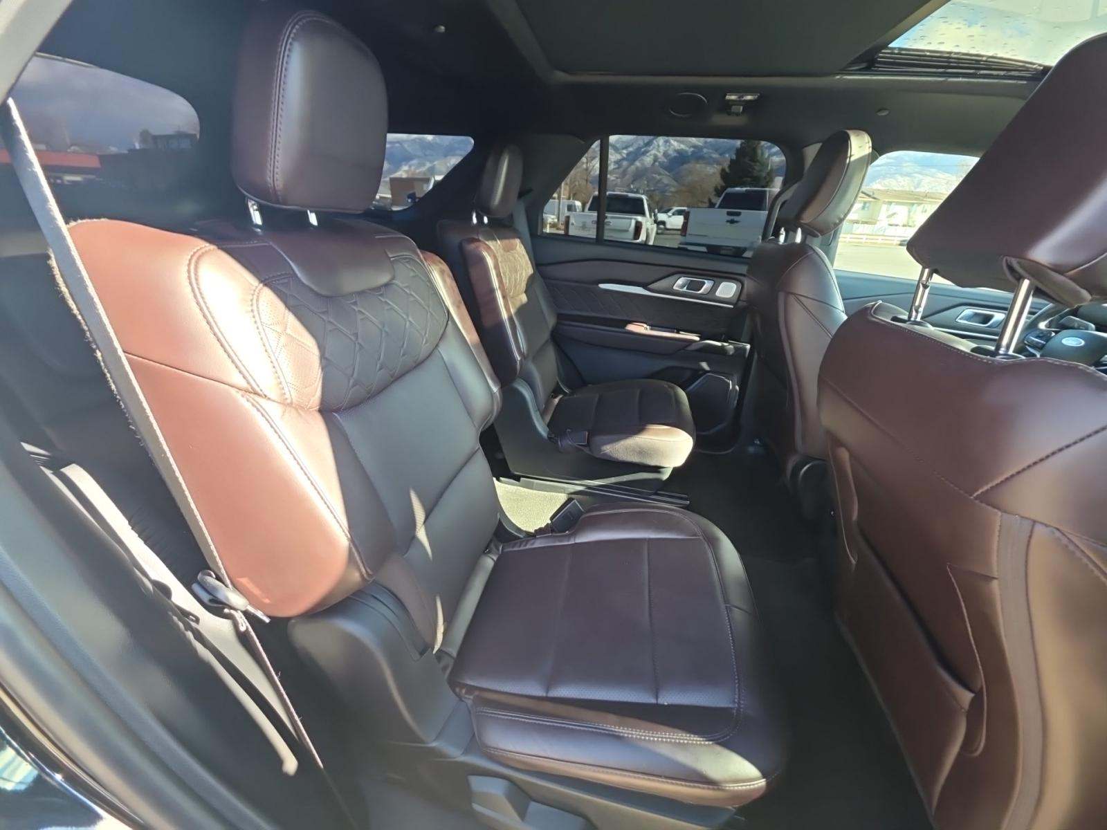 2025 Ford Explorer Platinum AWD