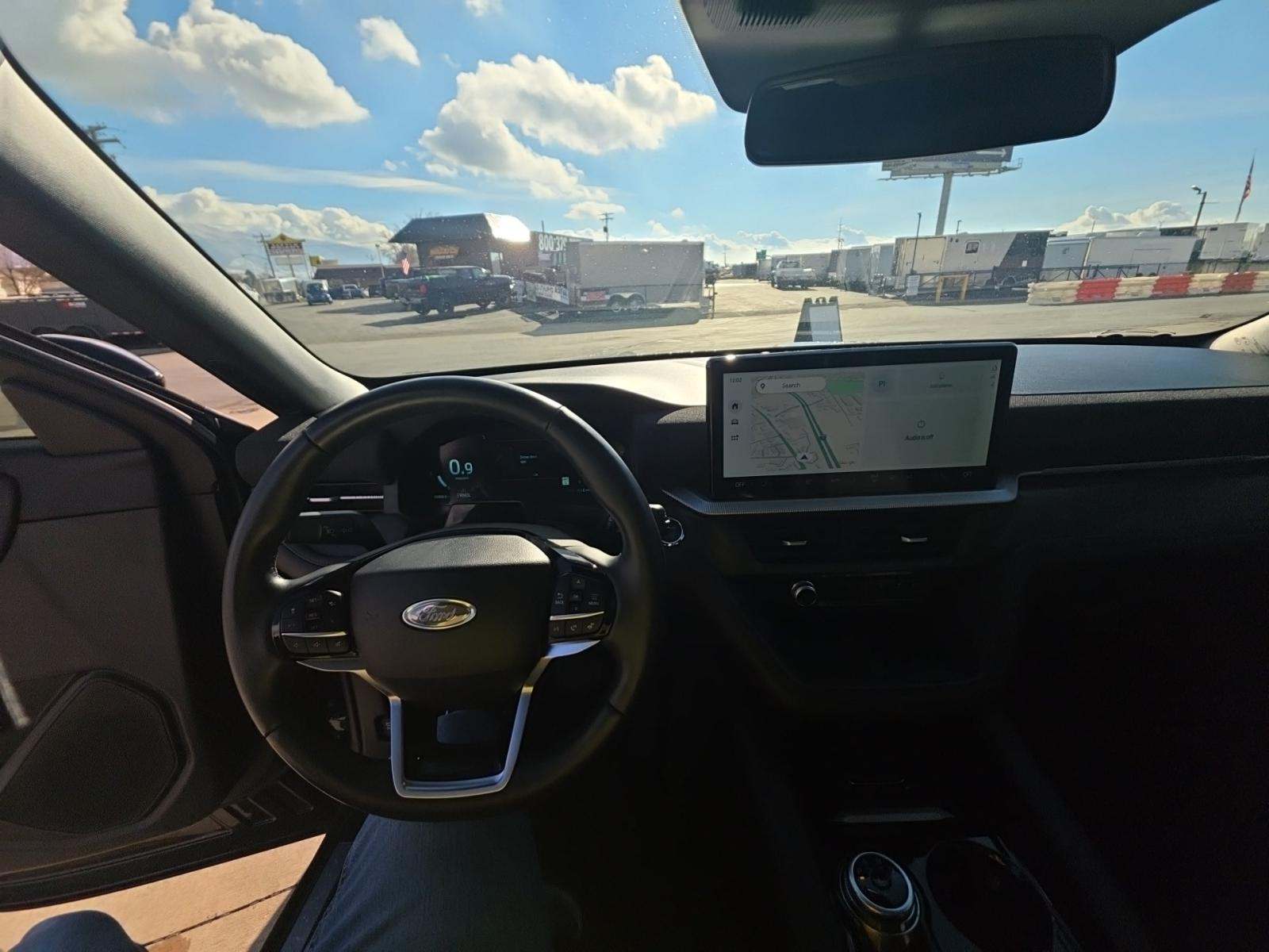 2025 Ford Explorer Platinum AWD