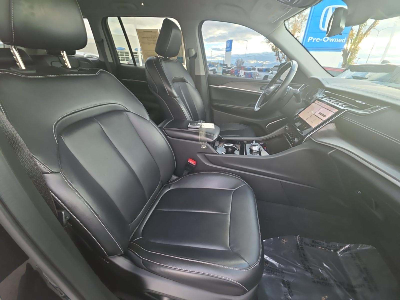 2022 Jeep Grand Cherokee Limited AWD