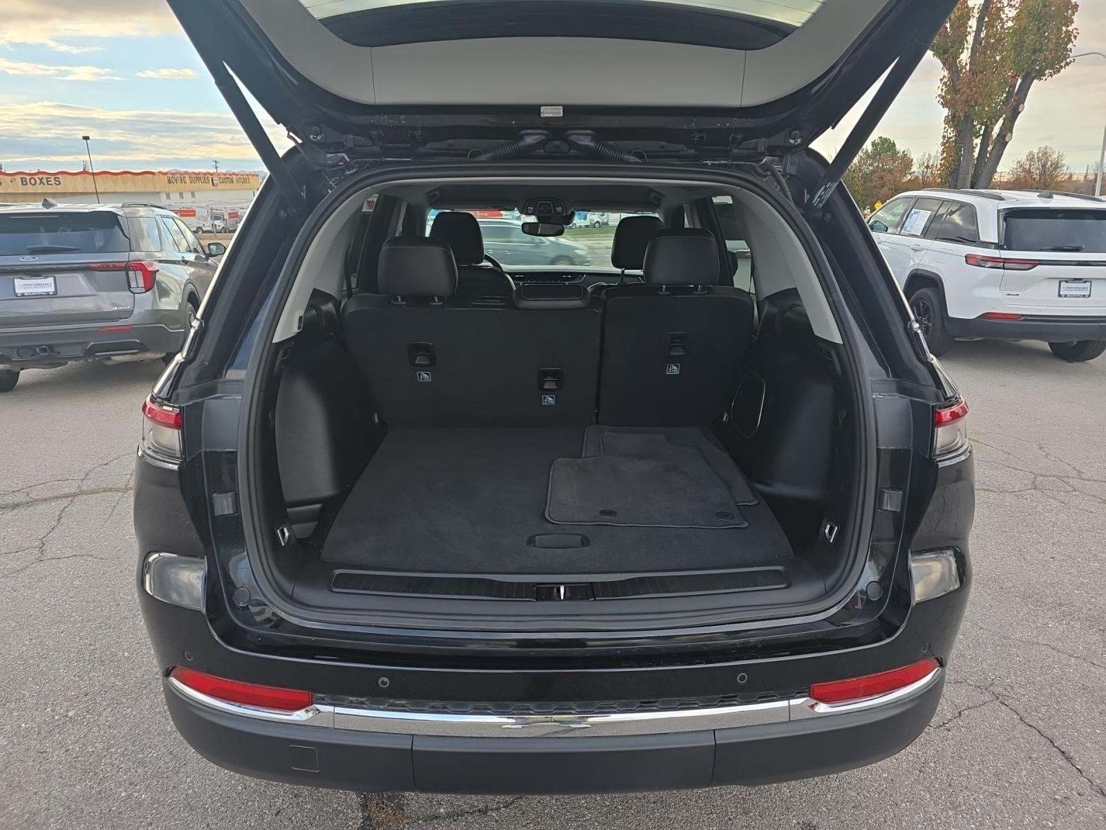 2022 Jeep Grand Cherokee Limited AWD