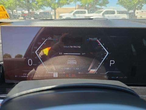 2023 BMW X7 M60i AWD