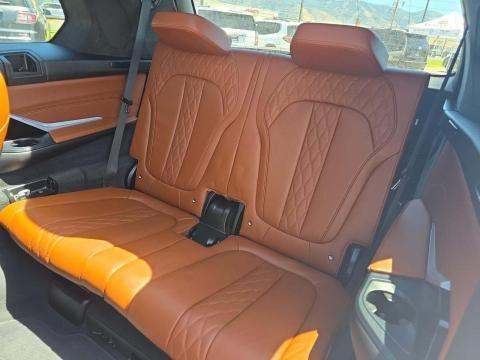 2023 BMW X7 M60i AWD