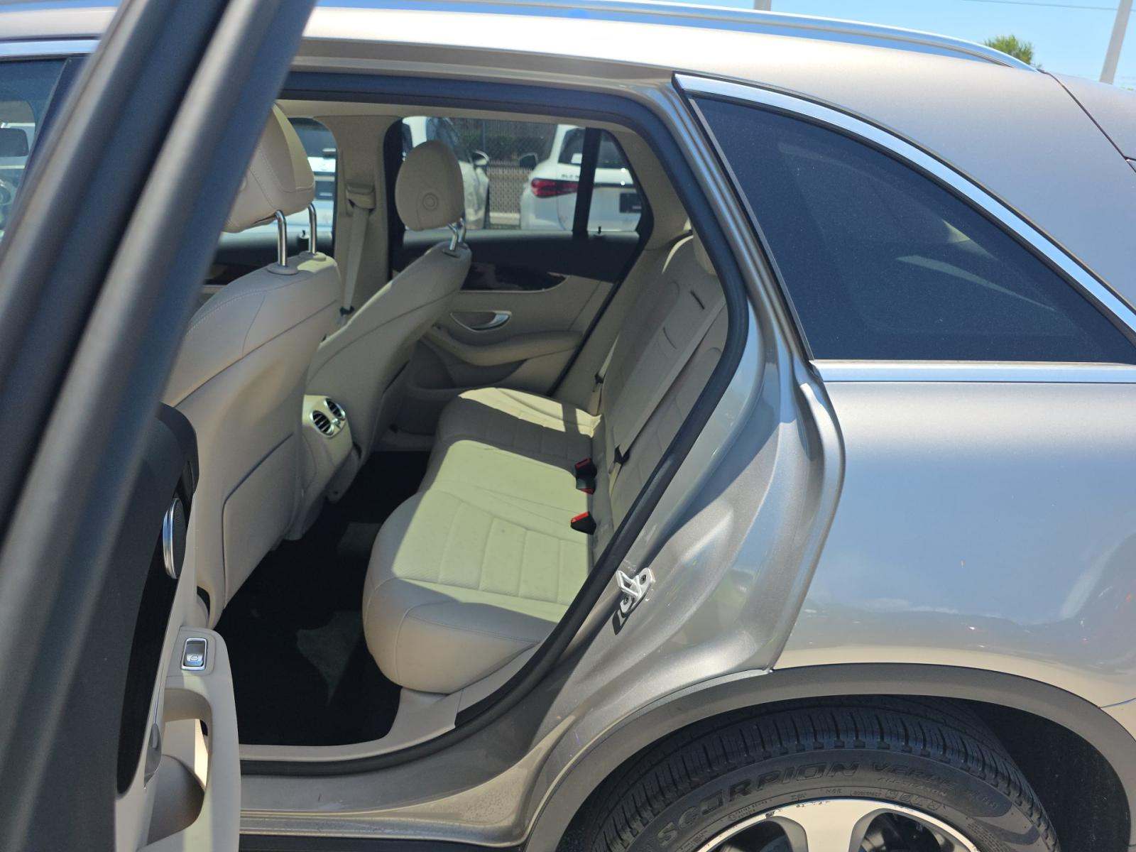 2022 Mercedes-Benz GLC GLC 300 RWD