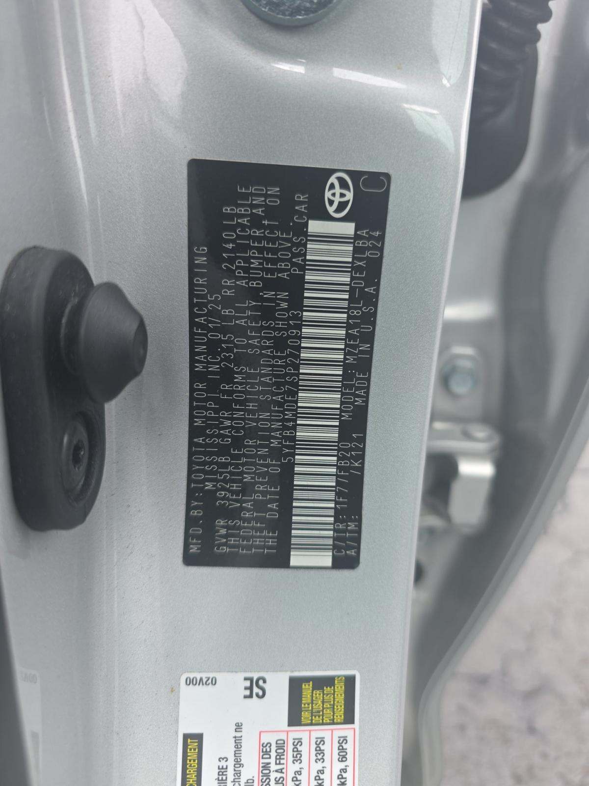 2025 Toyota Corolla LE FWD