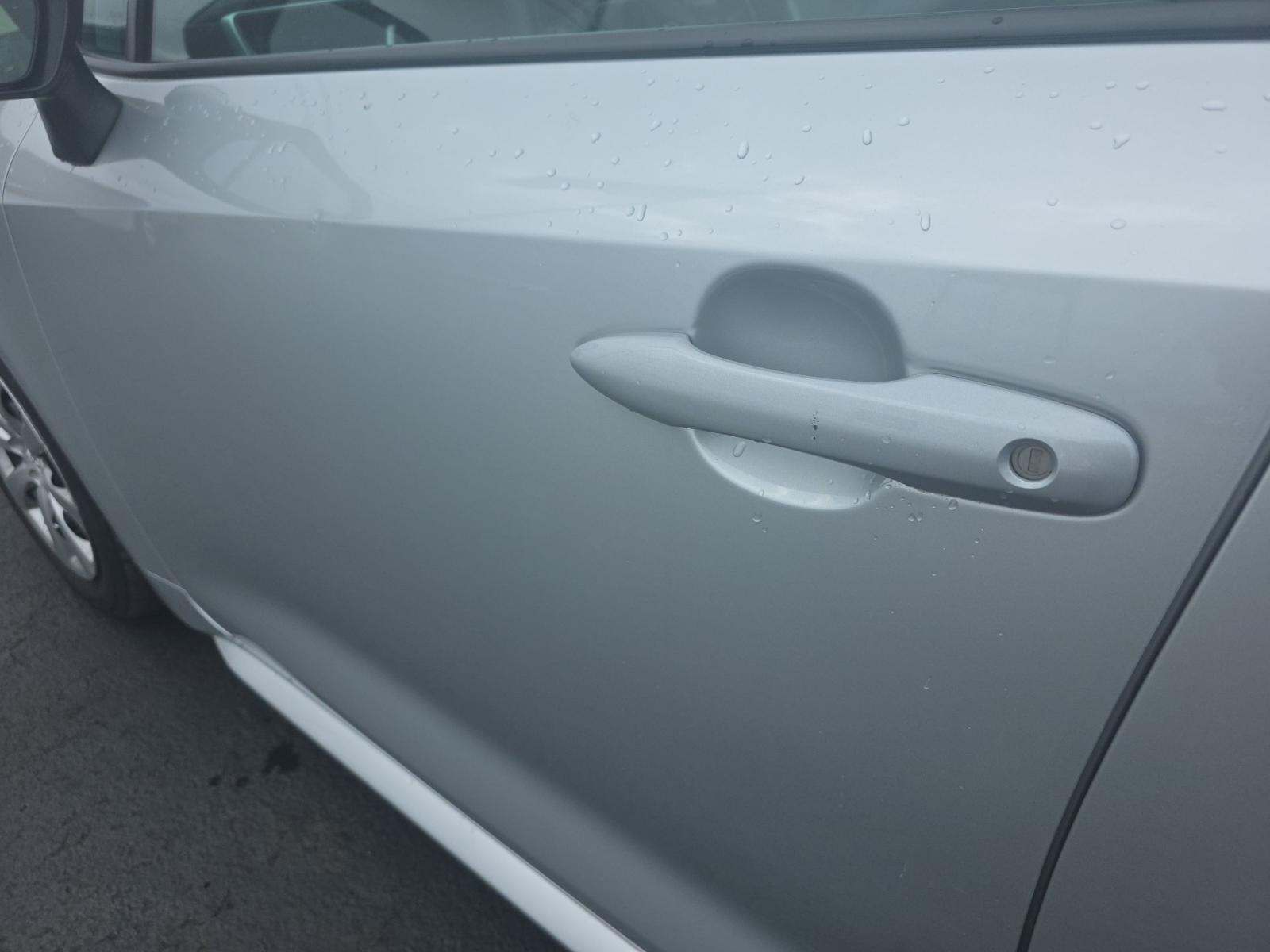 2025 Toyota Corolla LE FWD