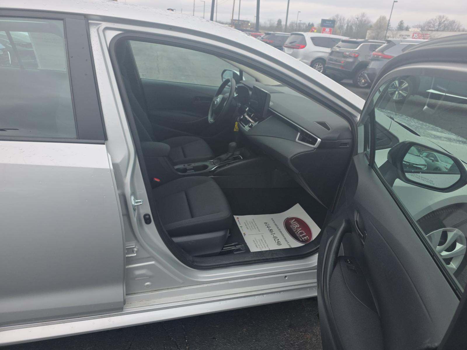 2025 Toyota Corolla LE FWD