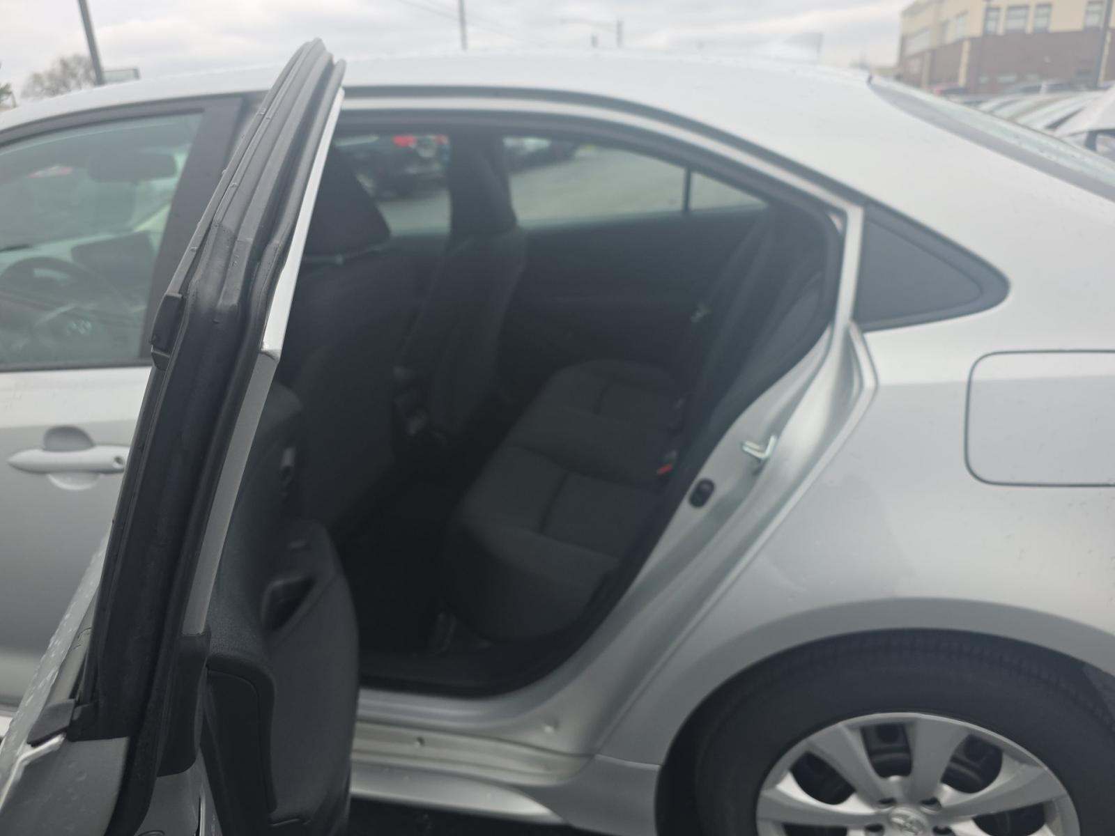 2025 Toyota Corolla LE FWD