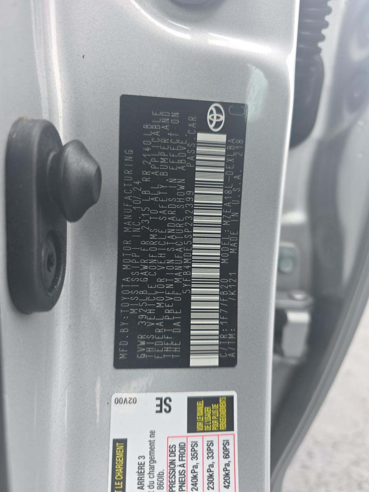 2025 Toyota Corolla LE FWD